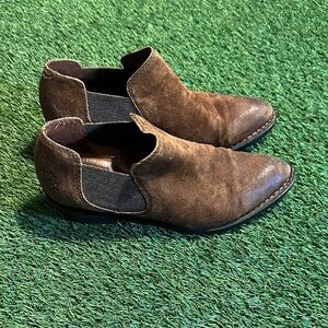 LIKE NEW Born Suede Ankle Boots